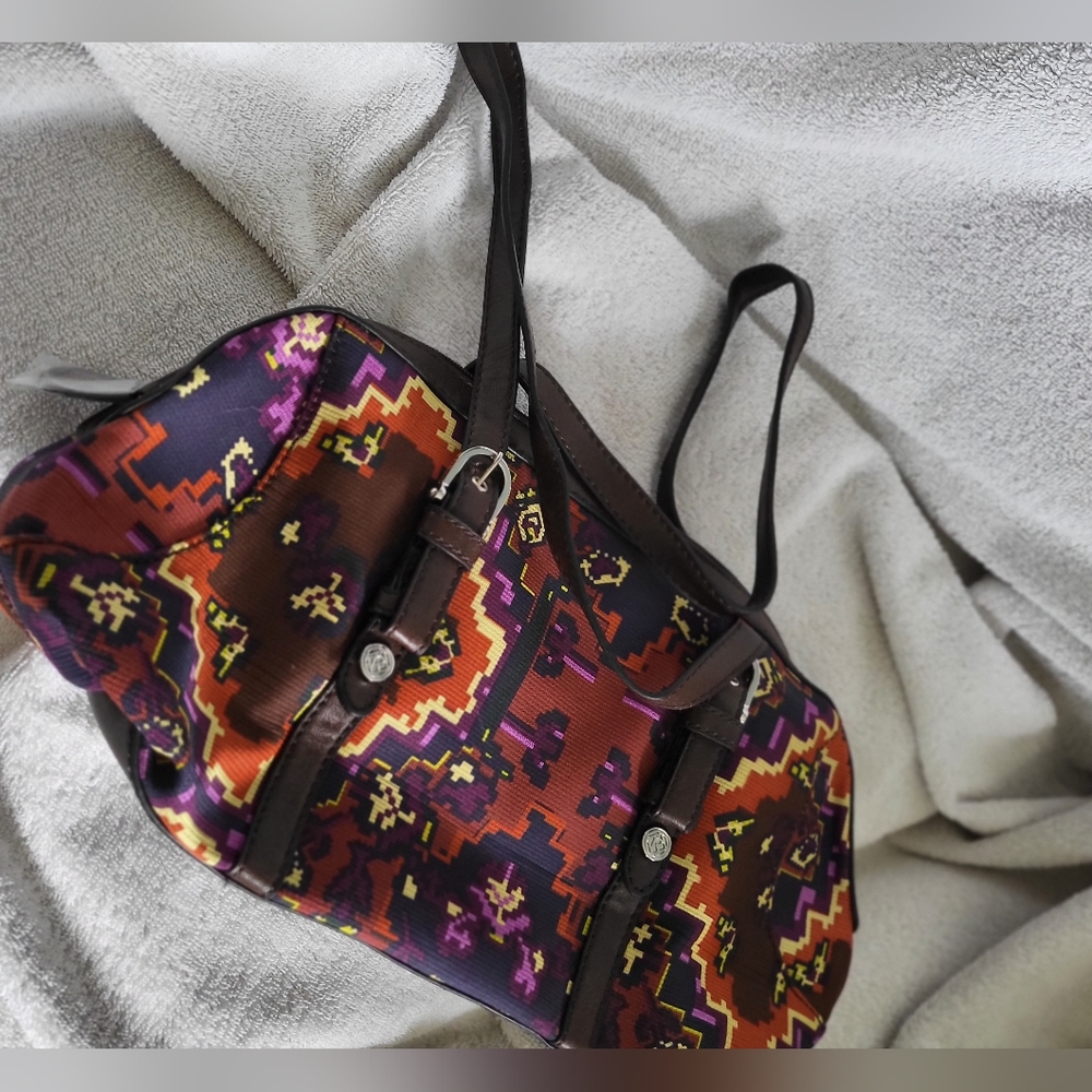 Shoulder bag